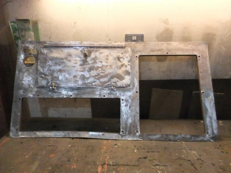 Class 105 desk front panel